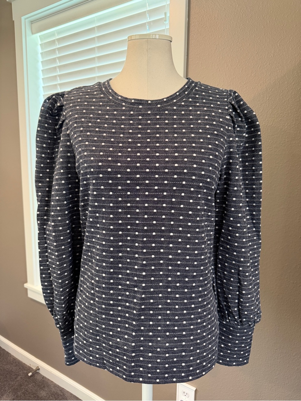 LOFT Navy and White Polka Dot Puff Sleeve Top